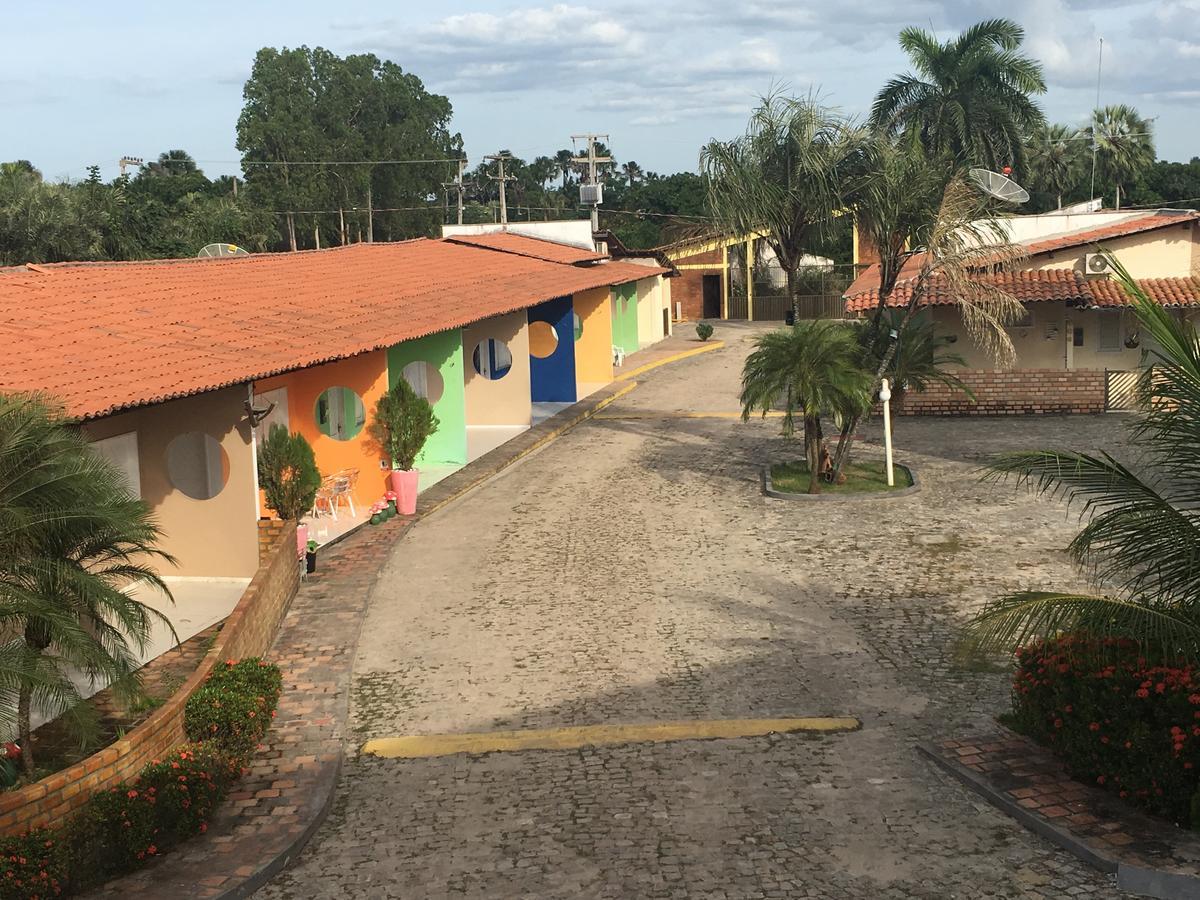 Chale Em Lodge *